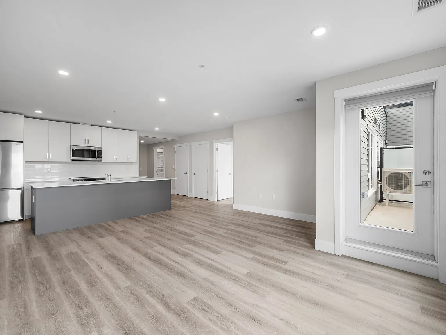 29 Heckman Avenue Bridgewater — Photo 1