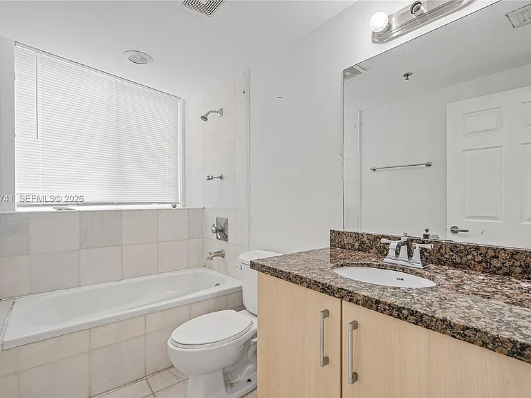 6362 Collins Ave #614 — Photo 15