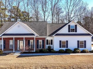 127 Ash Ct SE, Calhoun, GA 30701