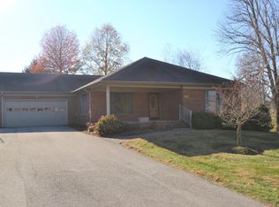 607 W Jefferson St #B, La Grange, KY 40031