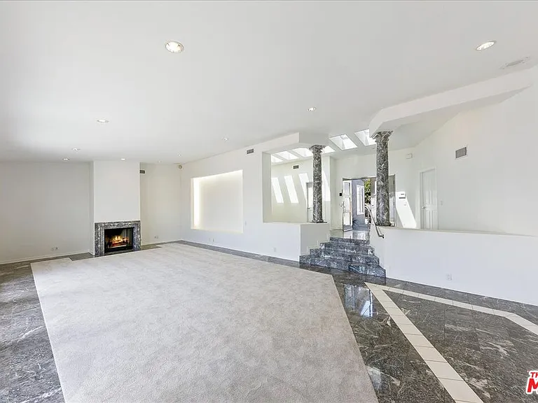 18244 Coastline Dr — Photo 14