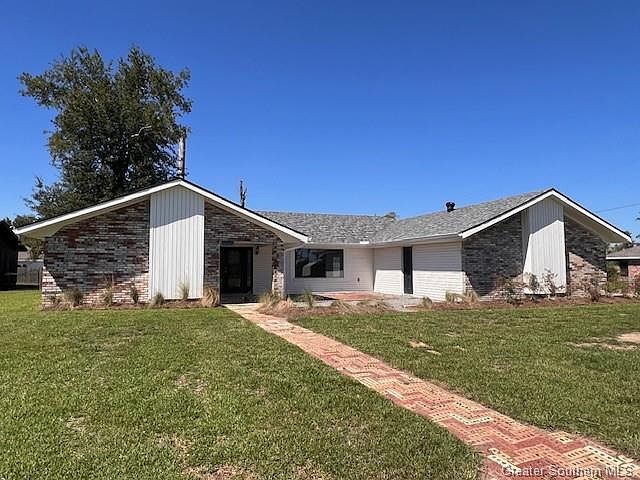 1st image of 1317 E Holly Hill Cir