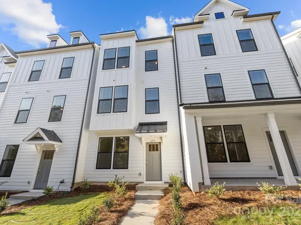 655 District Ct, Fort Mill, SC 29708