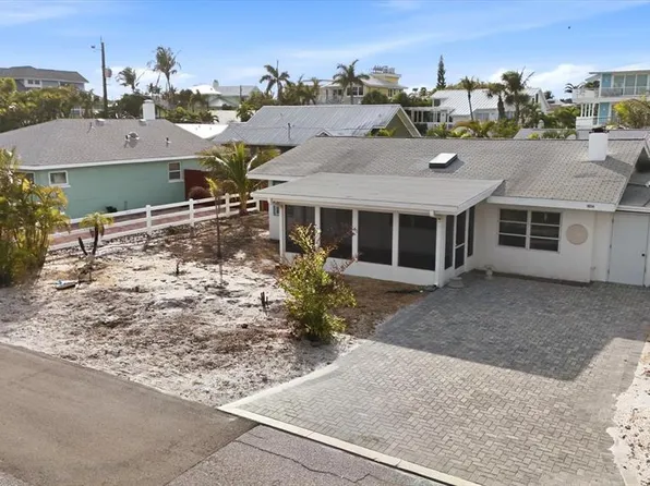 114 78th St, Holmes Beach, FL 34217