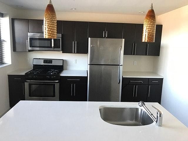 1st image of 440 Willard St #201