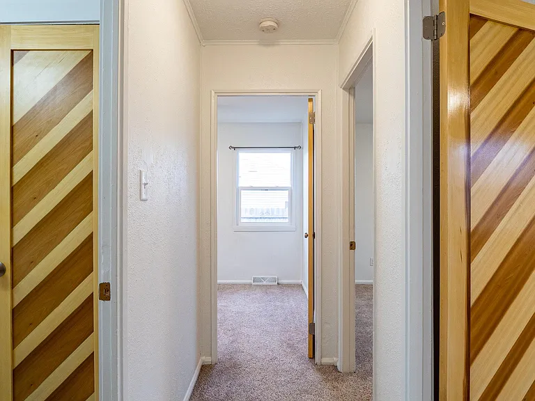 2411 Wisconsin St SW — Photo 10