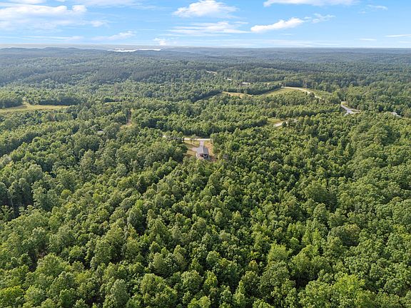 5th image of 1635 Bear Hollow Dr