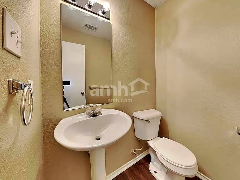 5112 Prestwick Dr — Photo 8