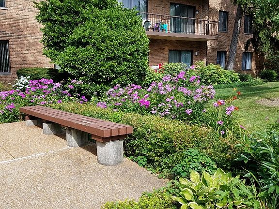 3rd image of 7510 Farmingdale Dr APT 104