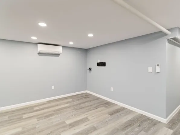 62-86 Dry Harbor Road image 28 of 32