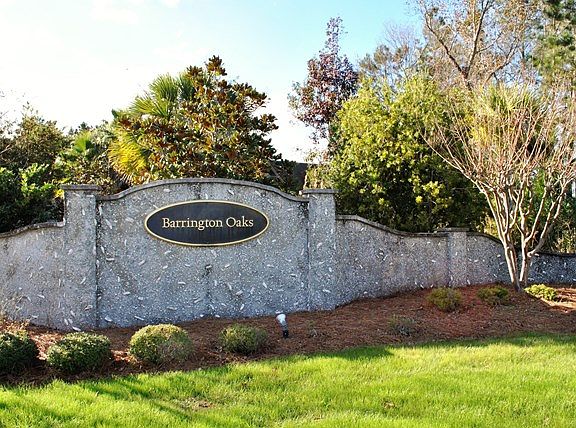 5th image of 137 Barrington Oaks Dr