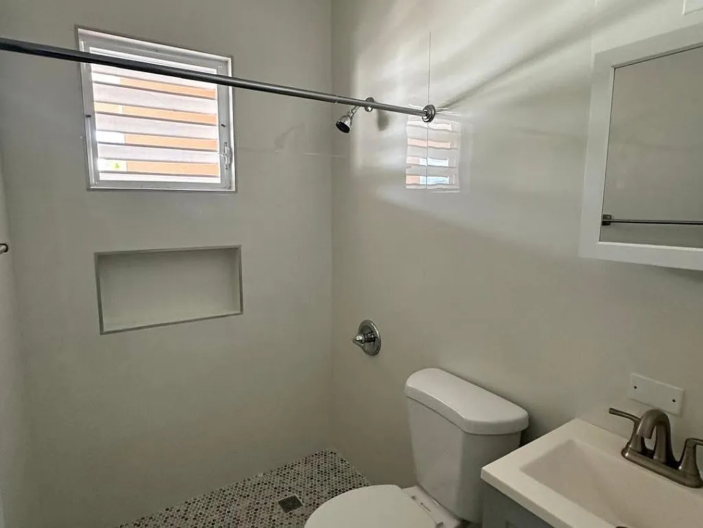 3 bed, 2.0 bath, 400 sqft, $1,200 — Photo 3