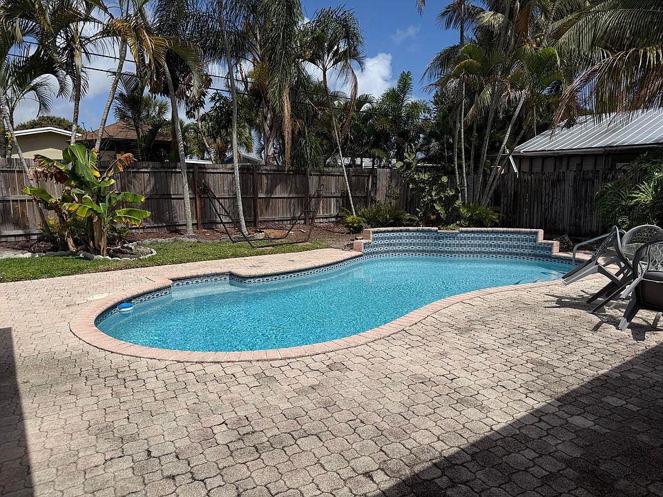 2nd image of 1259 SW 7th Street