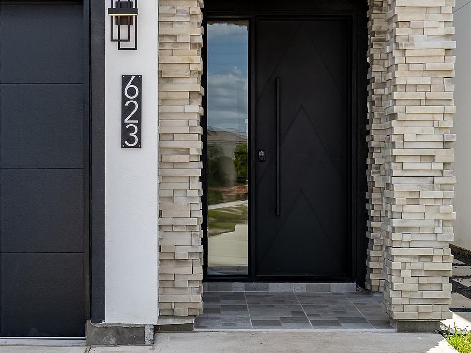 1st image of 623 Winding Oaks