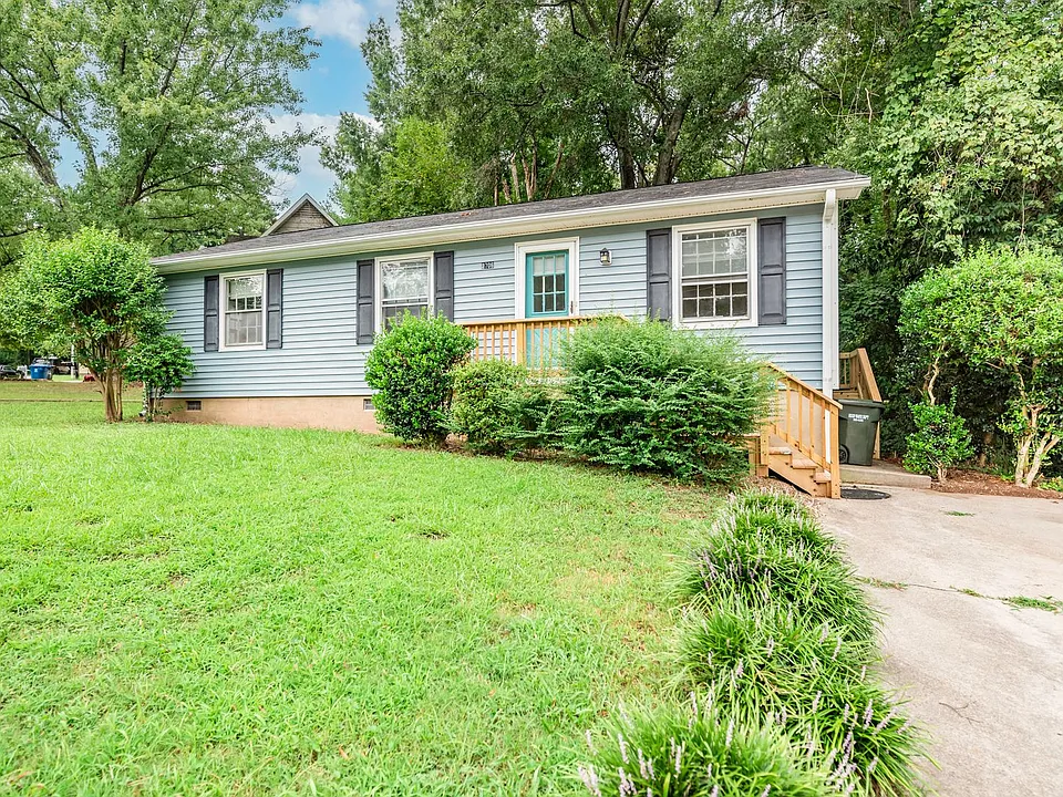 2706 Marlin Dr