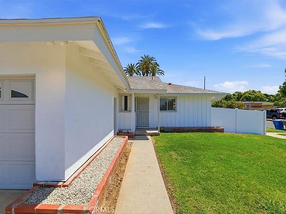 5th image of 4305 Salerno Dr