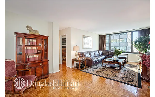 Rented by Douglas Elliman | media 32