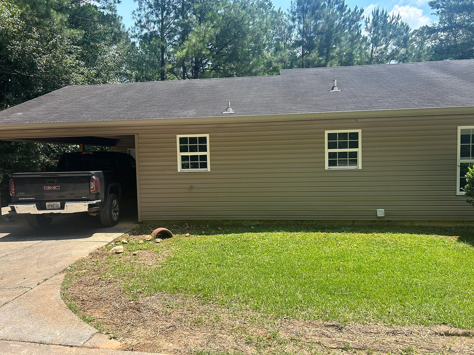 1001 Wax Rd SE — Photo 1