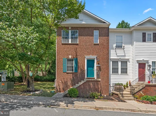 18726 Falling River Dr, Gaithersburg, MD 20879