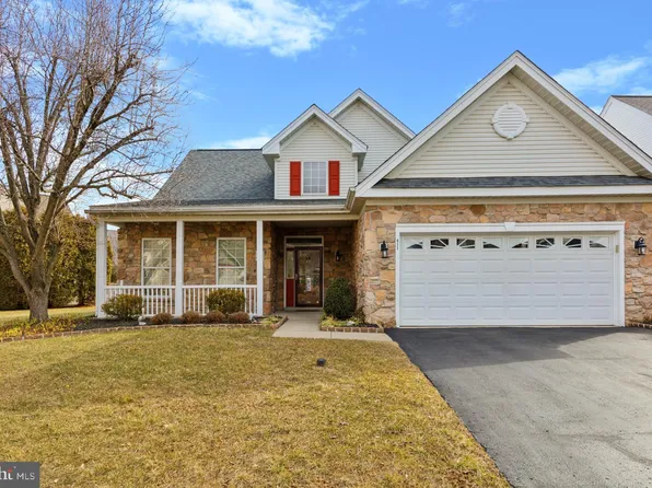 411 Homestead Cir, Warrington, PA 18976