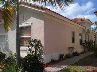 1040 NE 40th Rd, Homestead, FL 33033