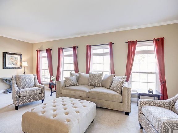 4th image of 1057 Tall Trees Ct
