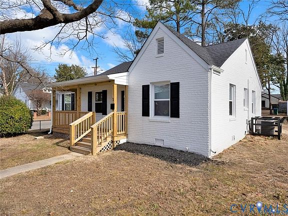 2nd image of 1 E 35th St