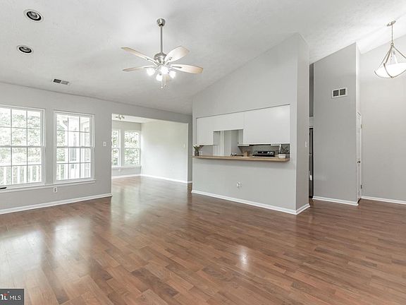 3rd image of 618 Southern Hills Dr #A-1k