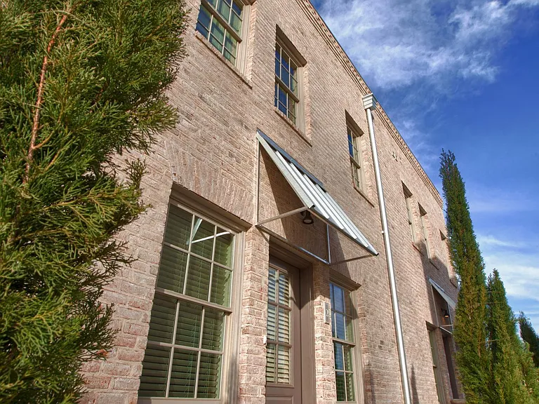 1950 Harkrider St #9 — Photo 1
