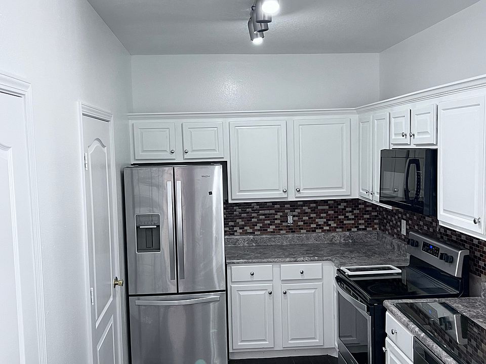 1st image of 18111 Villa Creek Dr #25