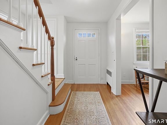 3rd image of 27 Fairfield Road
