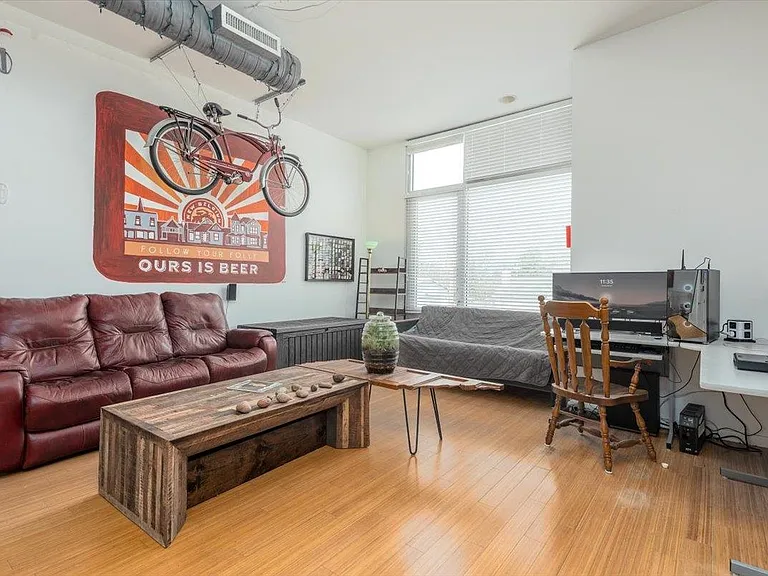 2263 Young Ave E #212 — Photo 6