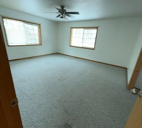 3rd image of 520 Main St SW