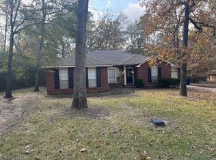 208 Westridge Dr, Huntsville, TX 77340