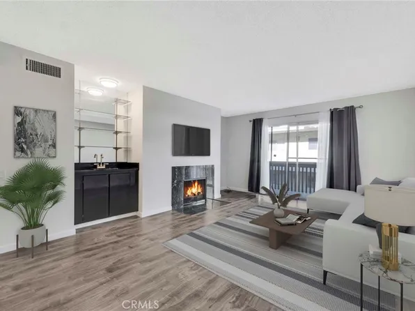 5334 Lindley Ave Unit 208, Encino, CA 91316
