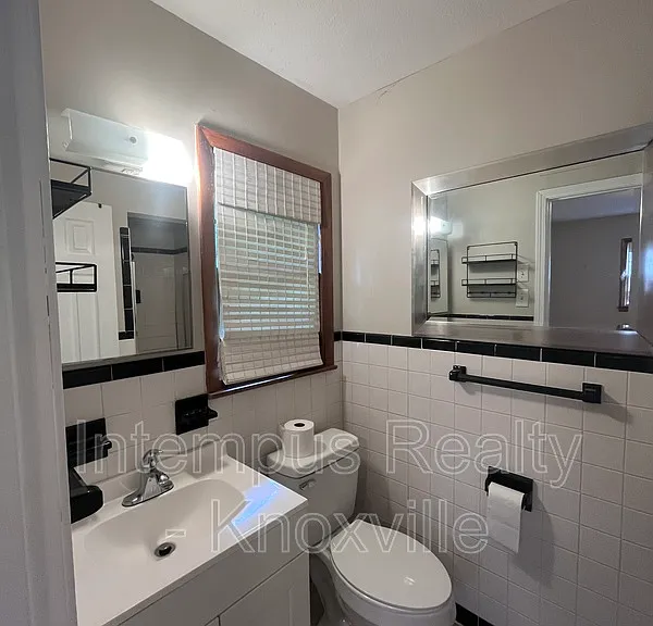 7931 W Cliff Dr — Photo 11