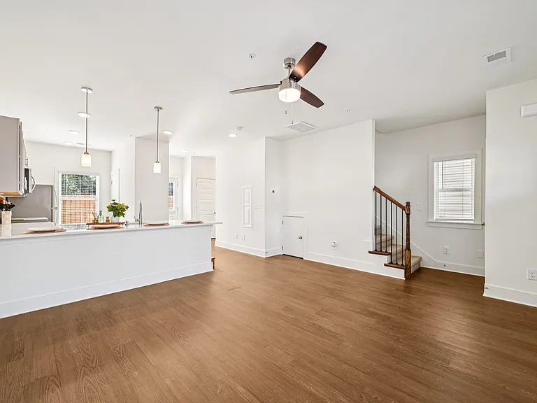 Turnberry Park Apartments and Homes — Photo 101