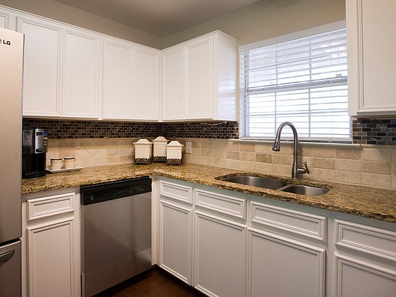 4th image of 1704 Sylvia Ln