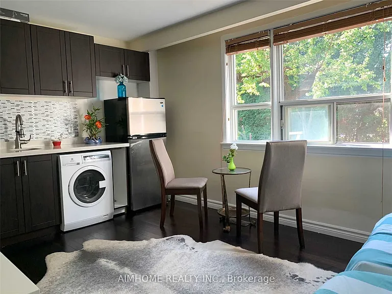 68 Claver Ave — Photo 4