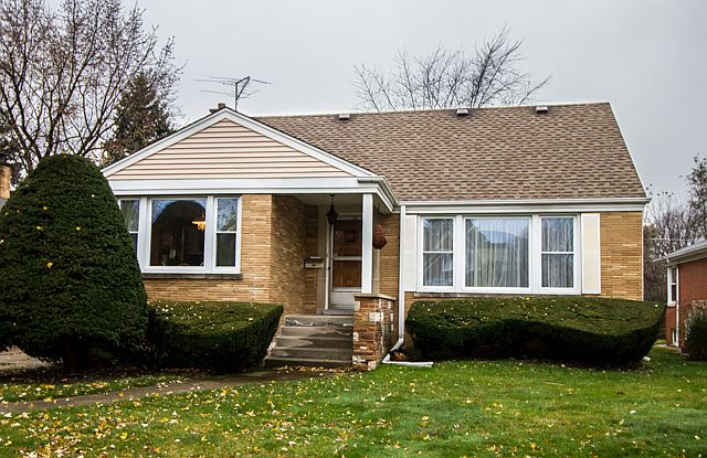 1st image of 1904 Buckingham Ave