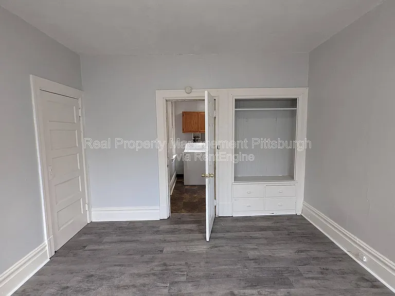 42 Van Braam St #2 — Photo 12