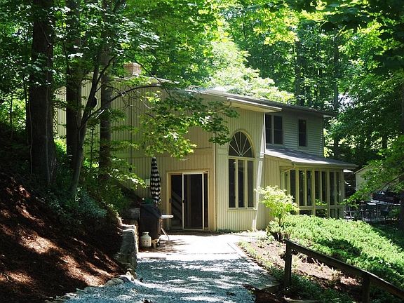 5th image of 1165 Barnhill Ln