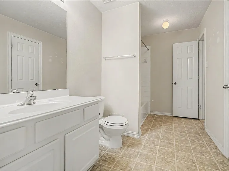 16011 Belleshire Glen Ln — Photo 20