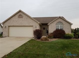 4365 Crystal Ridge Dr, Maumee, OH 43537