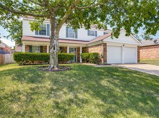 112 Wildbriar St, Euless, TX 76039