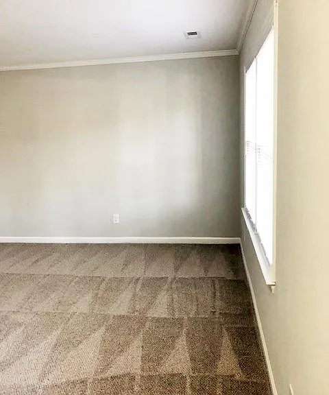 102 Terrace Dr #E — Photo 2