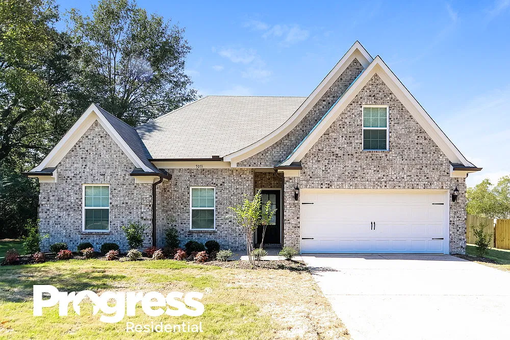 4 bed, 2.0 bath, 1871 sqft, $3,150 — Photo 1