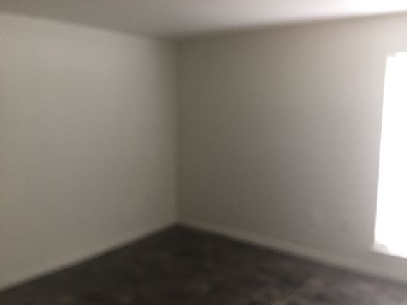 4th image of 310 Amires Pl