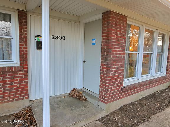 4th image of 2308 Meadow Dr