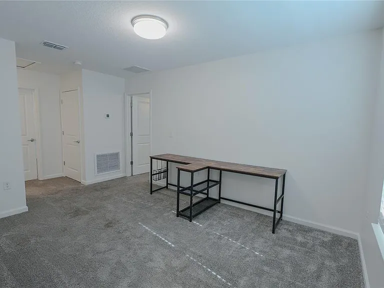 1821 Heart Lake Dr — Photo 18
